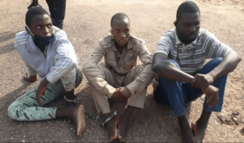 2 Boys Arrested 4 Selling Murdered Policemen Head For N1000 In Oyo - Watch N Read